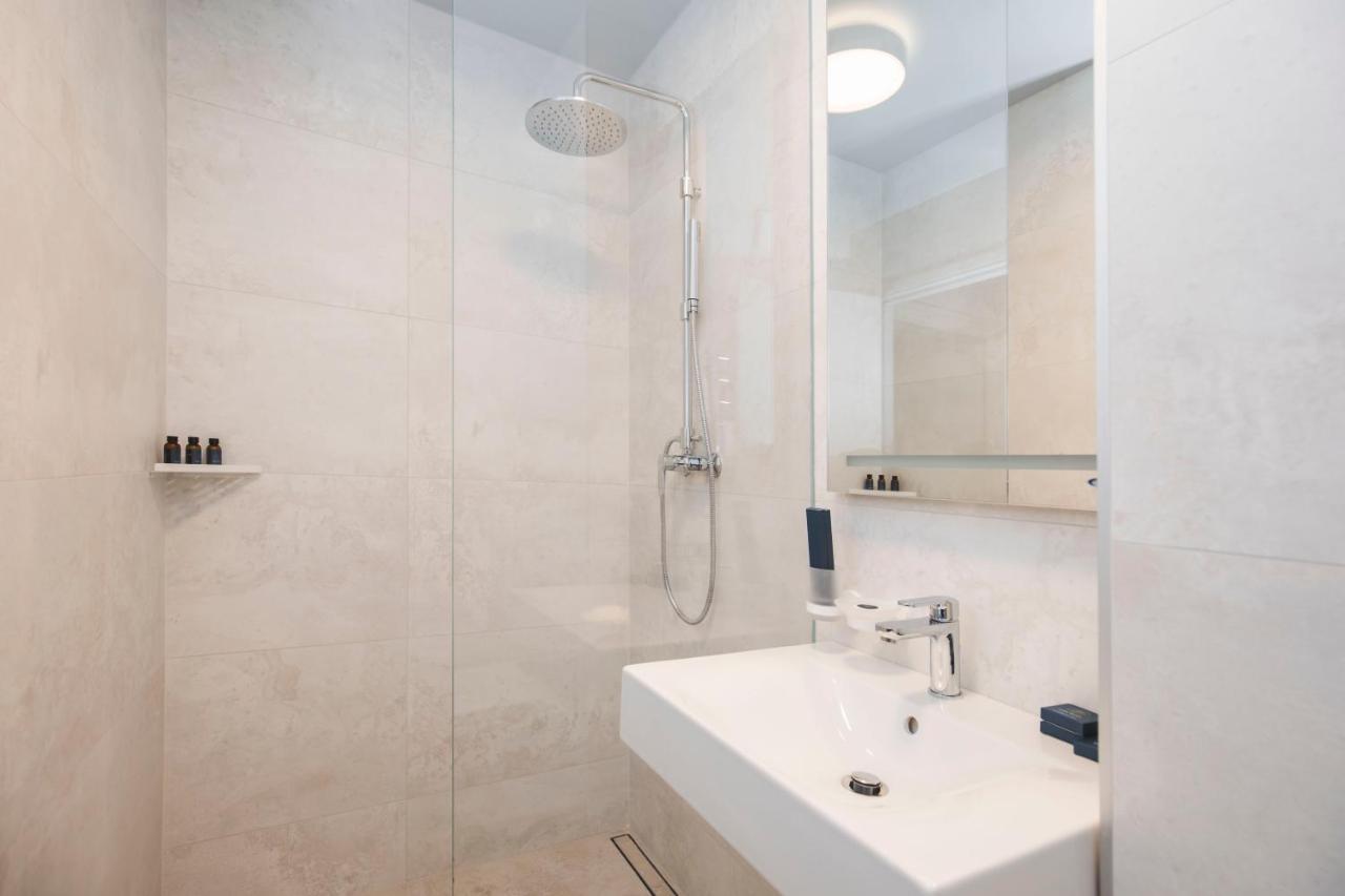 Roze Park Rooms เลียปาญา ภายนอก รูปภาพ